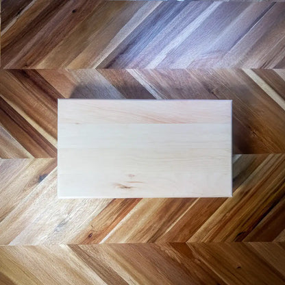 Servierbrettchen aus Zirbenholz