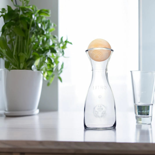 Zirbenkugel (7cm) + Wasserkaraffe Misura (1 Liter)